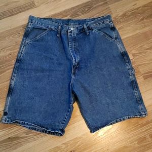 Men's Wrangler Carpenter Jean Shorts.